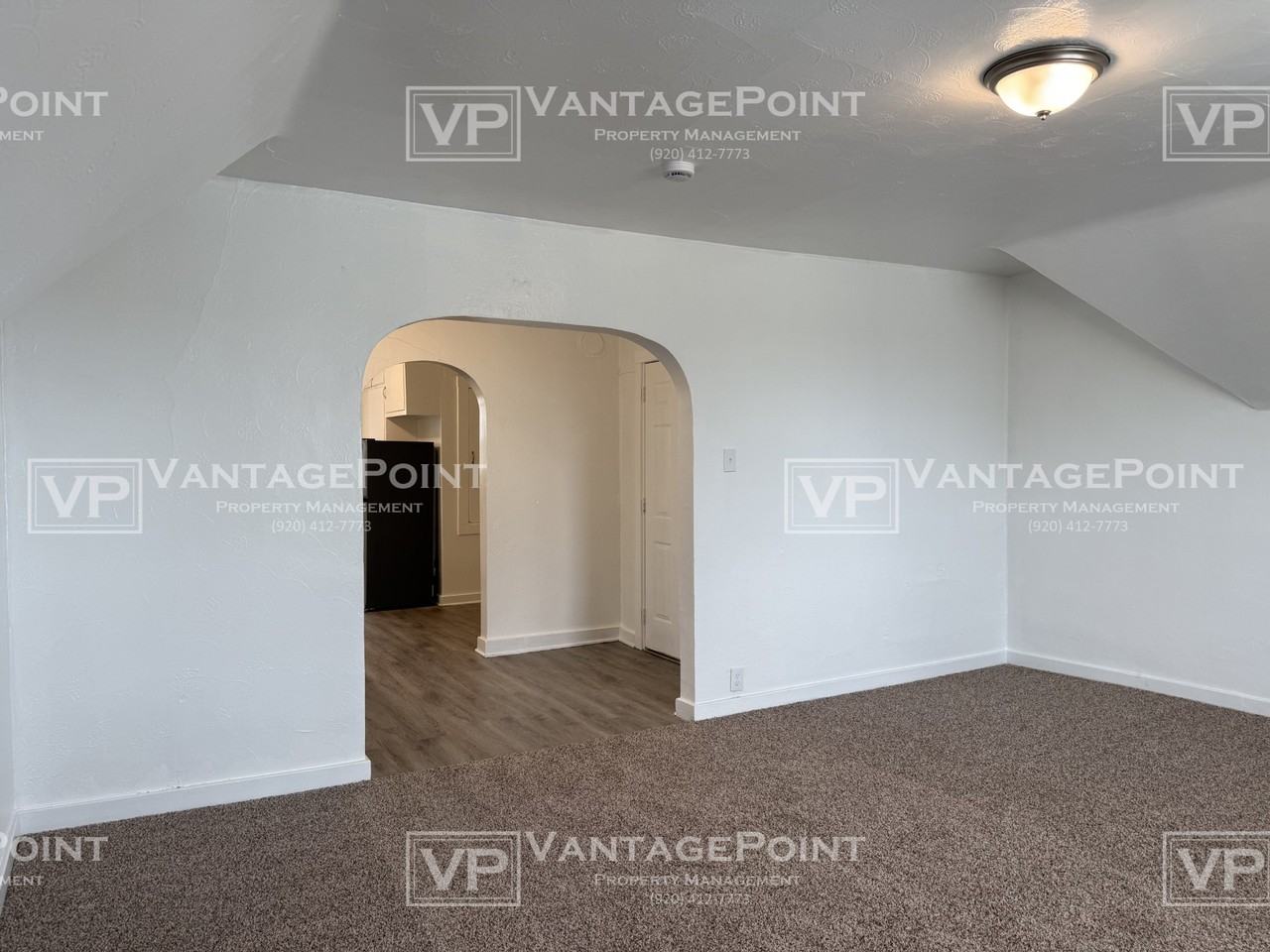 822 1/2 N Irwin Ave #822-1-2 - Photo 4 of 11