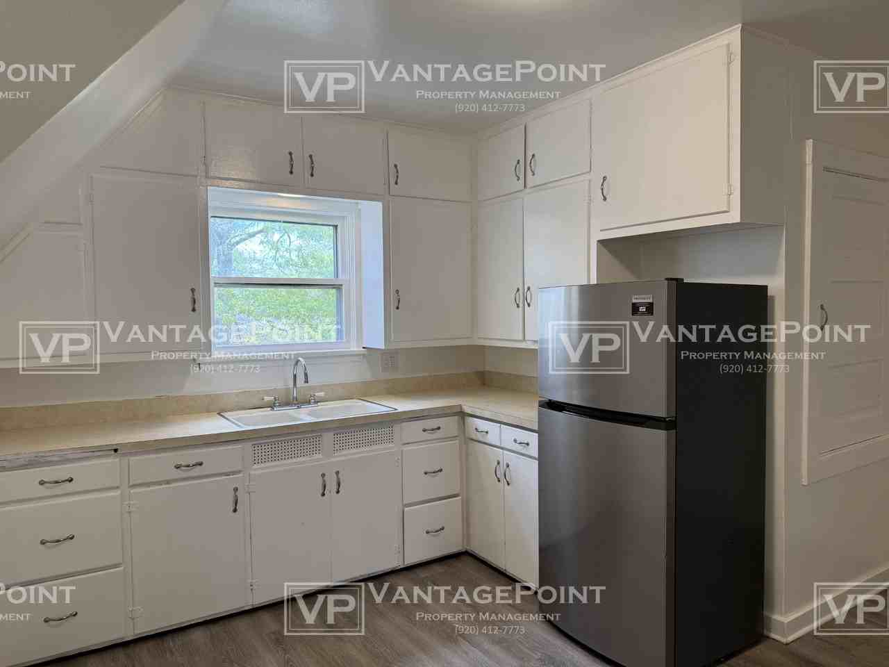 822 1/2 N Irwin Ave #822-1-2 - Photo 7 of 11