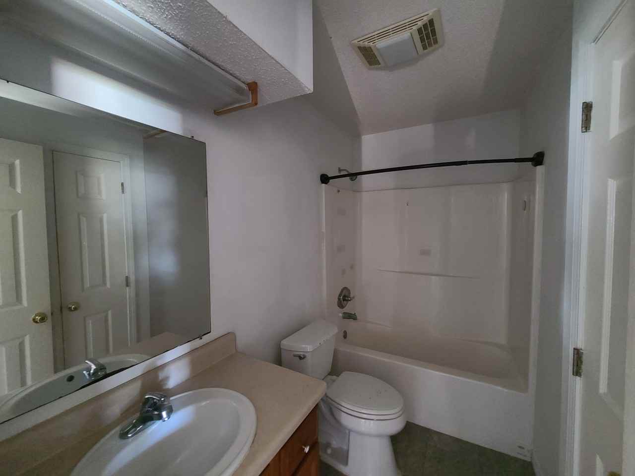 3541 Kings Dr #3541 - Photo 6 of 11