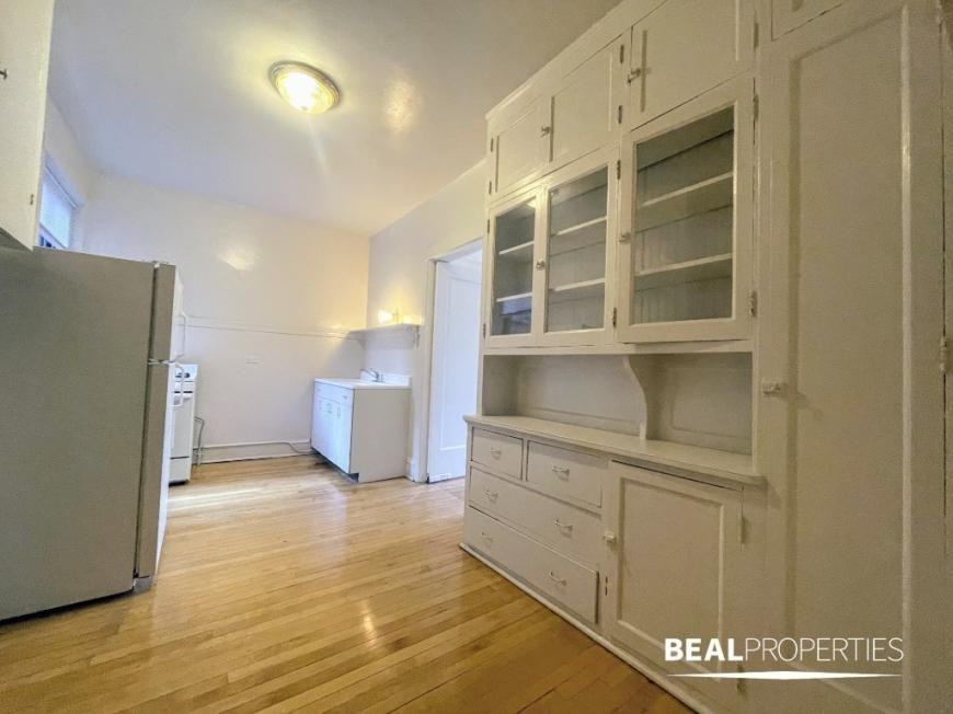 1305 Oak Ave - Photo 5 of 10