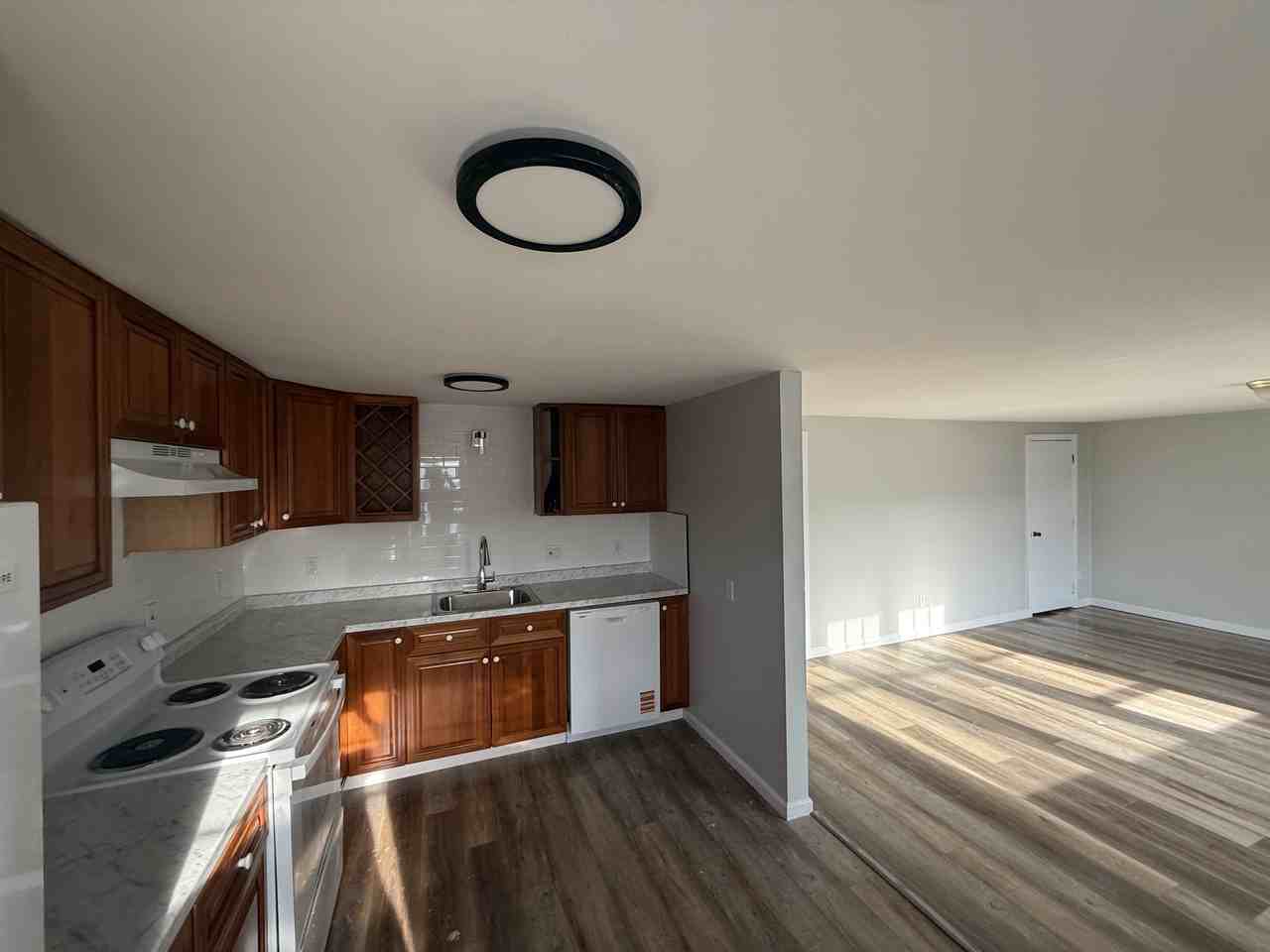 Seabreeze (54,58,60, 64 & 66 Center St) - Photo 2 of 25