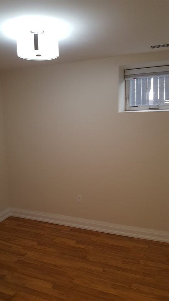 24 Duggan Ave - Photo 6 of 21