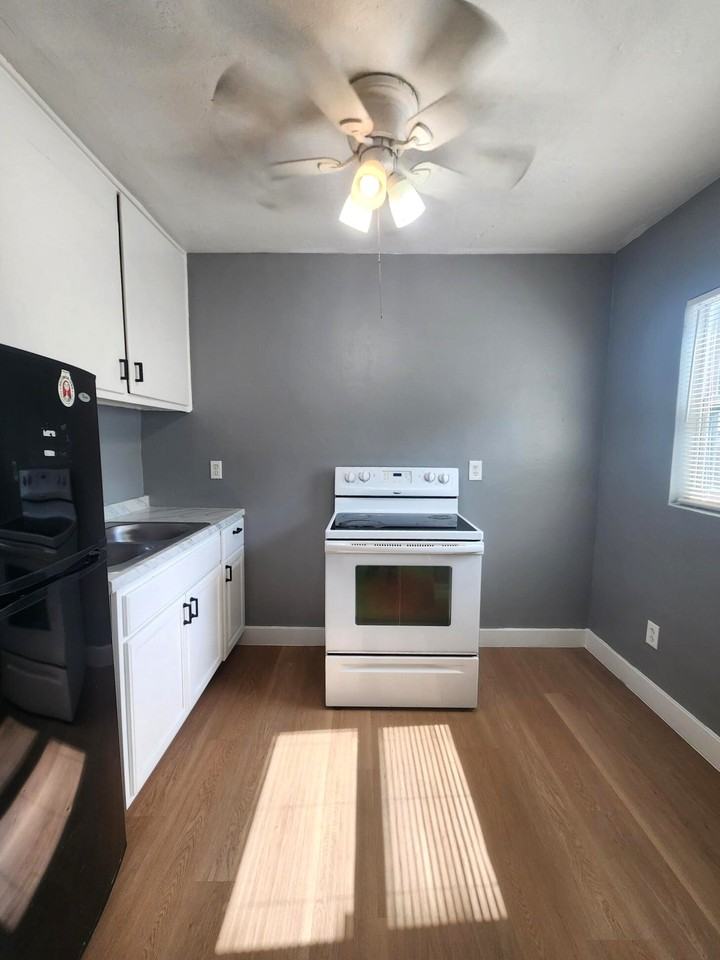 2996 Francis Avenue - Photo 3 of 7