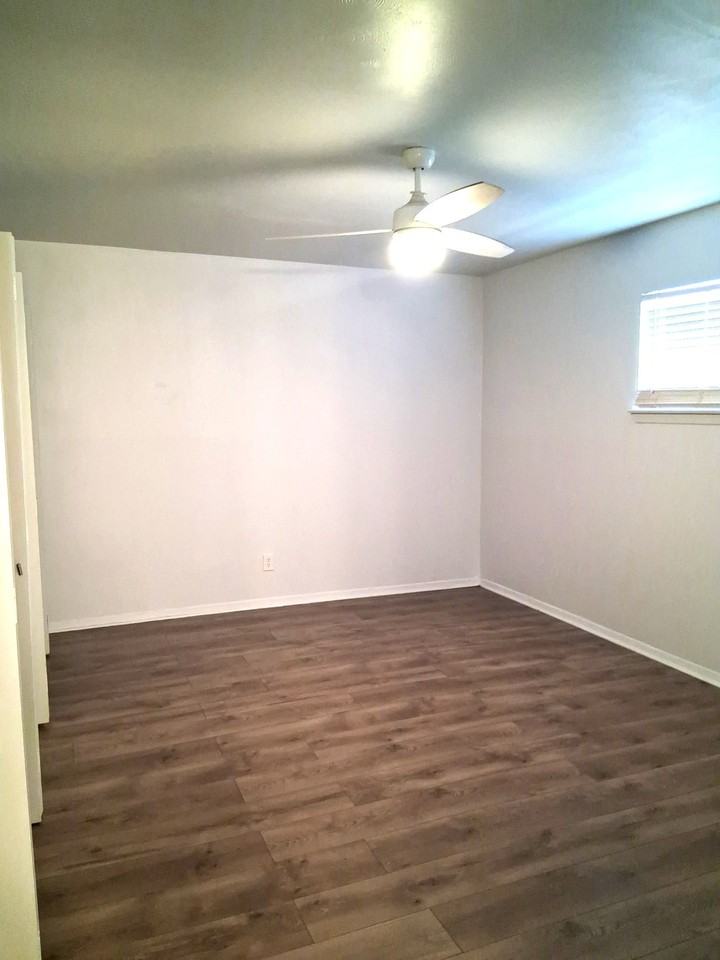 906 Grant Street - Photo 2 of 12