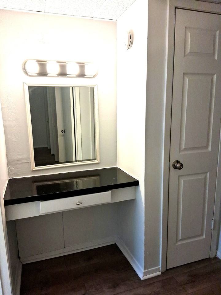906 Grant Street - Photo 4 of 12