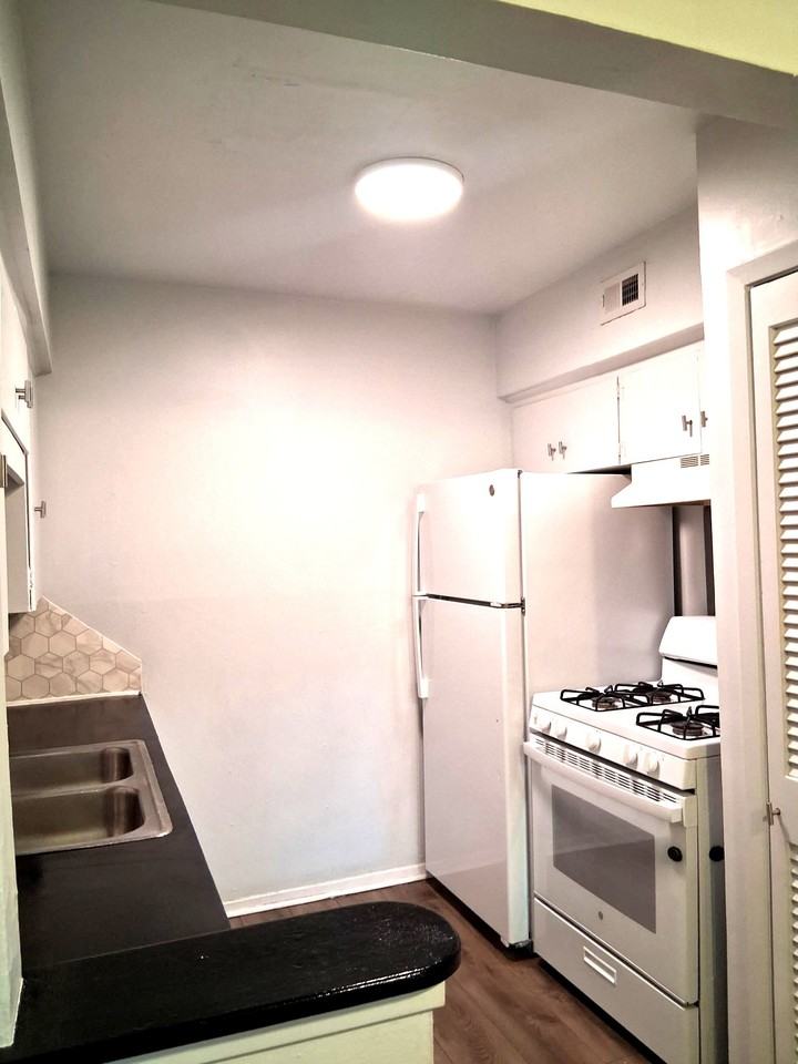 906 Grant Street - Photo 6 of 12