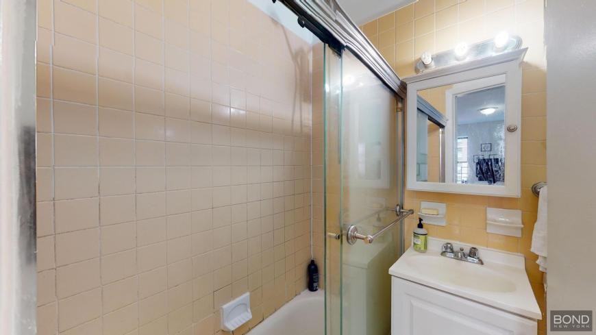 1293 1st Ave - Photo 6 of 10