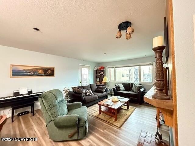 380 E 11th Ave #B421 - Photo 3 of 13