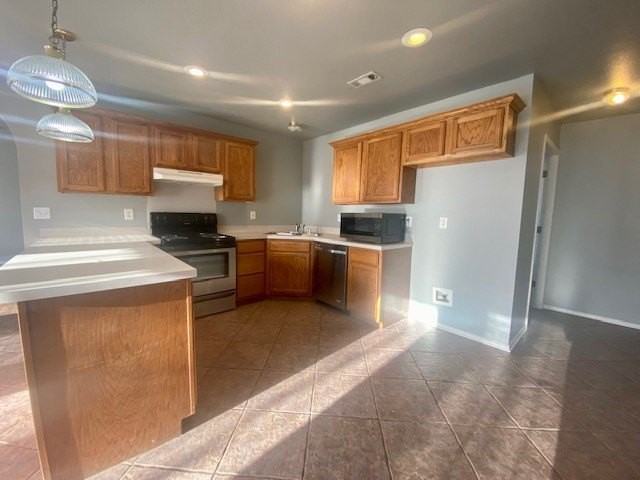 3225 Silverton St - Photo 7 of 20
