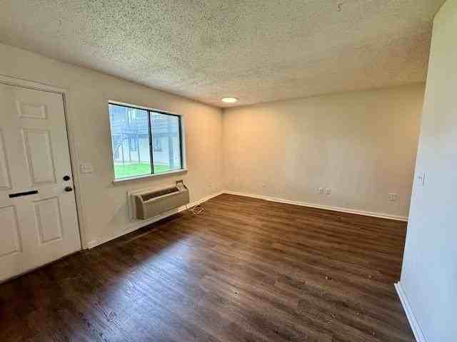 1701 S West End St #65 - Photo 4 of 9