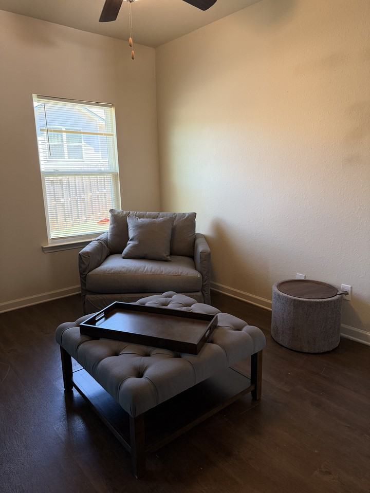 Highwood Ln #507 - Photo 5 of 8
