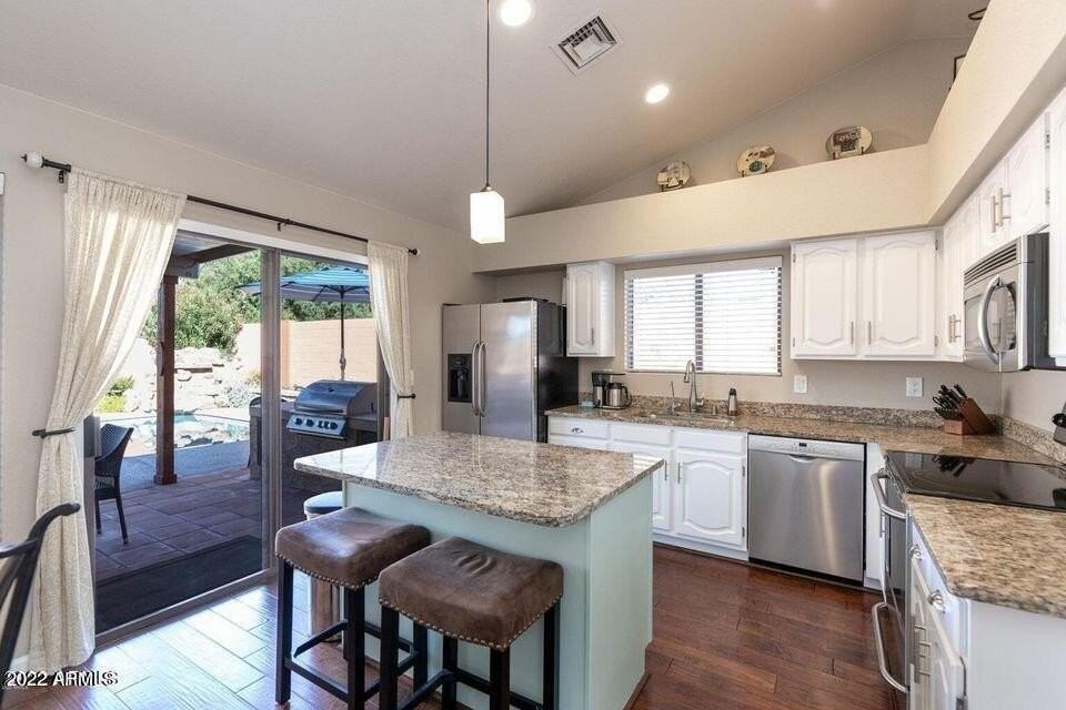 11826 N 109th St - Photo 6 of 20
