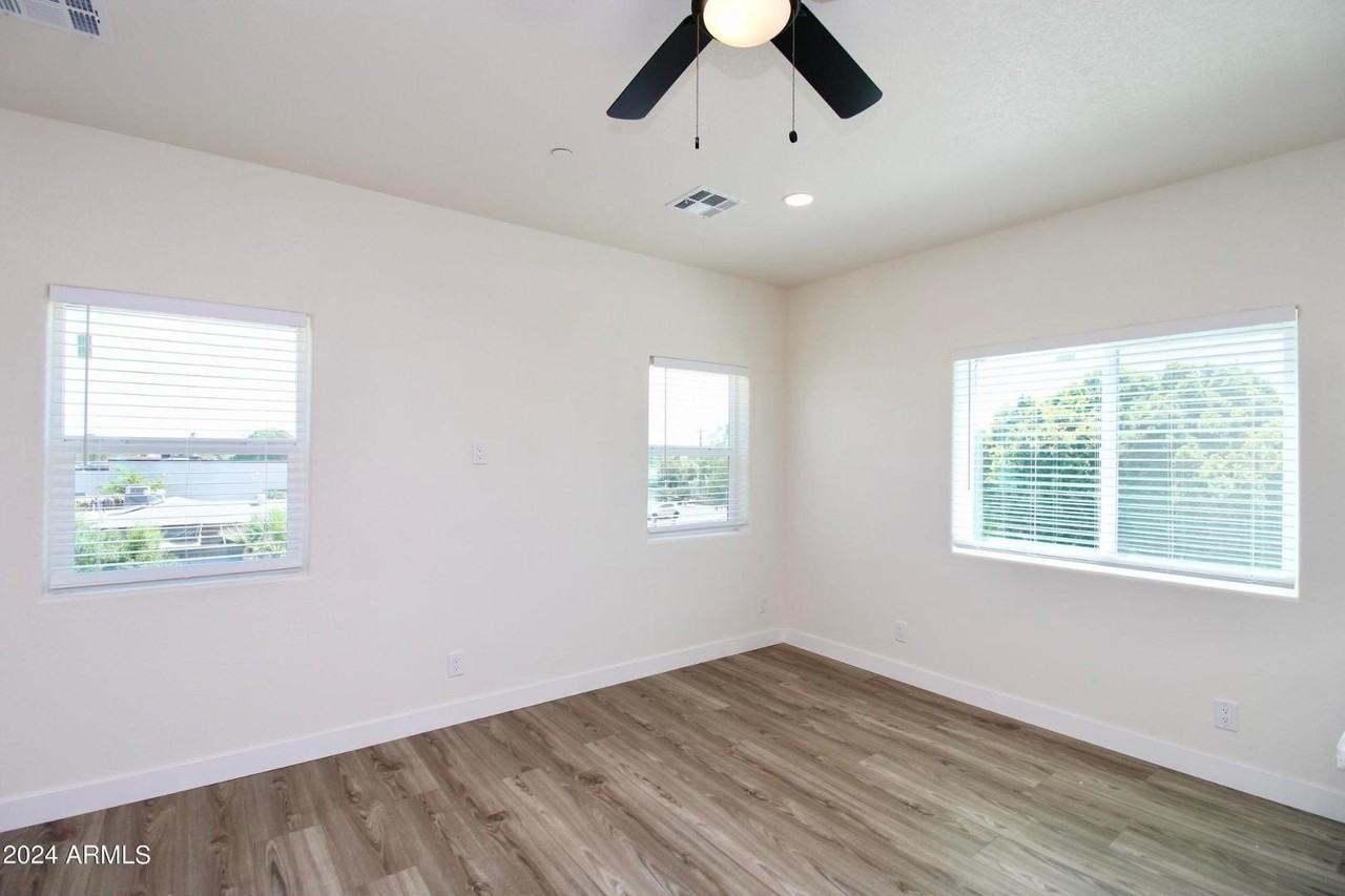 1306 E Purdue Ave #4 - Photo 3 of 10