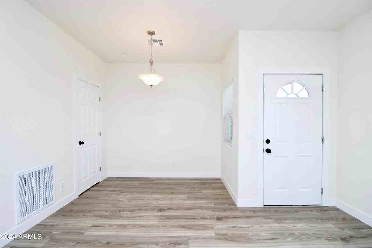1306 E Purdue Ave #4 - Photo 4 of 10