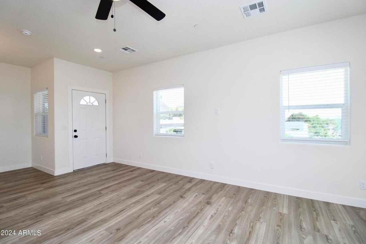 1306 E Purdue Ave #4 - Photo 5 of 10