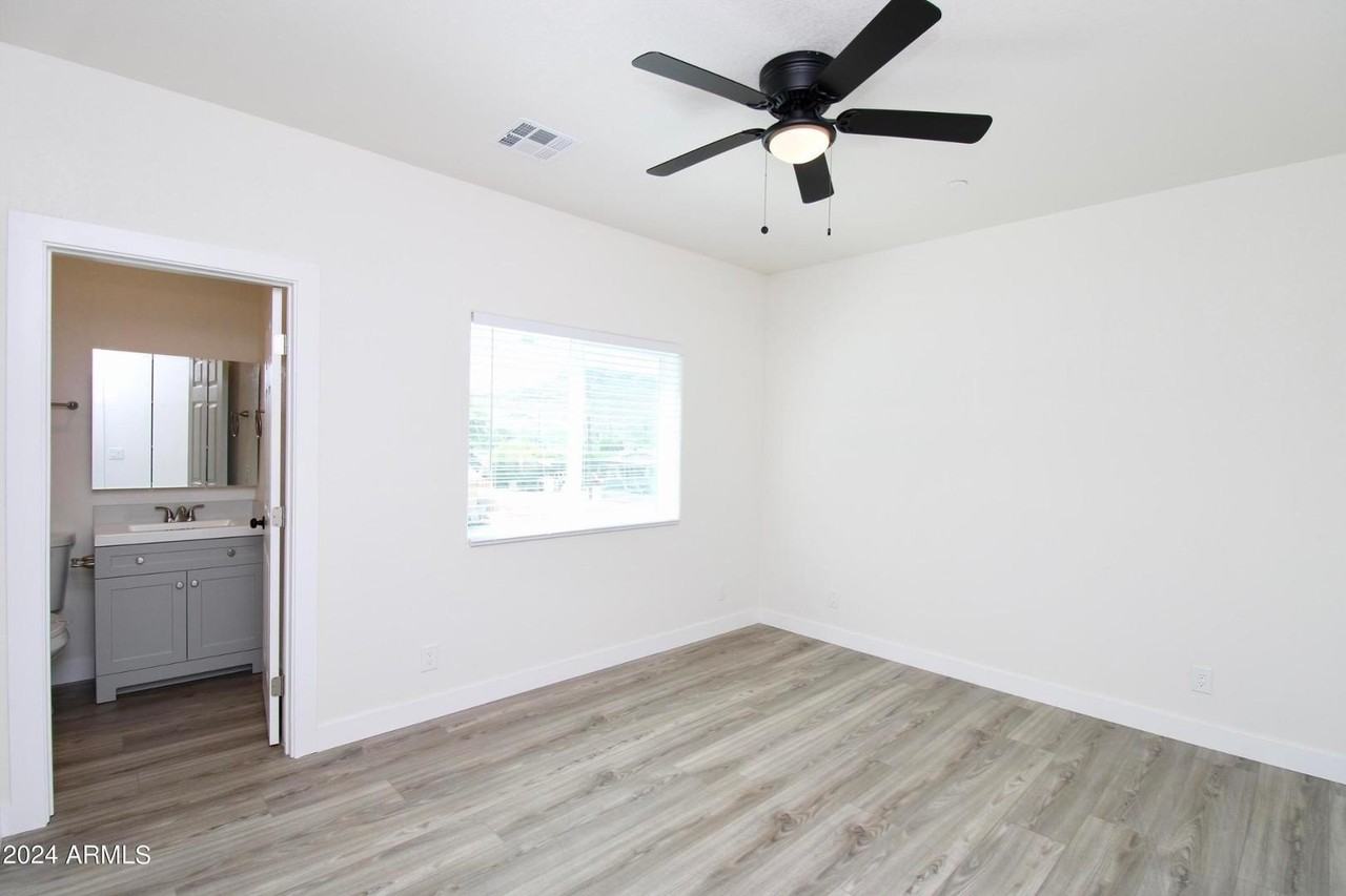 1306 E Purdue Ave #4 - Photo 6 of 10