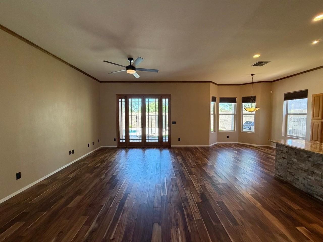 760 W Cherrywood Dr - Photo 7 of 47