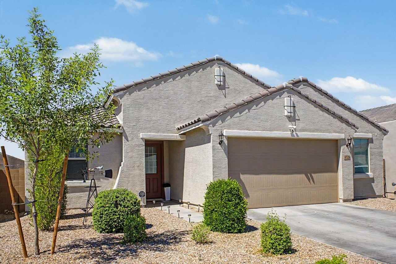 4329 W Nora Dr - Photo 6 of 40