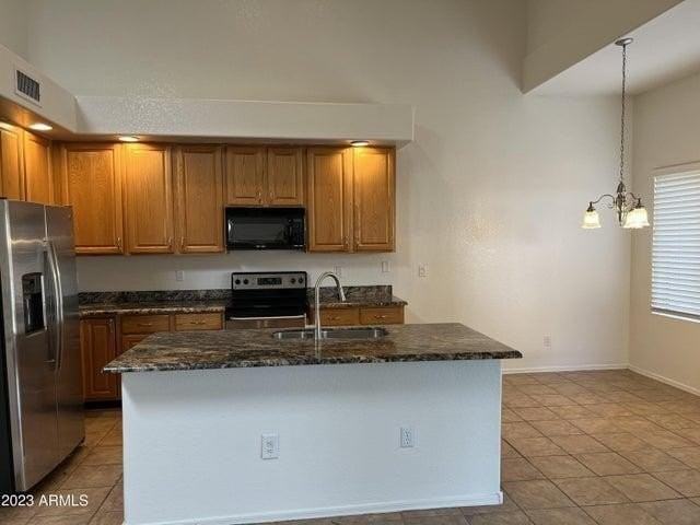 9334 E Pershing Ave - Photo 6 of 10