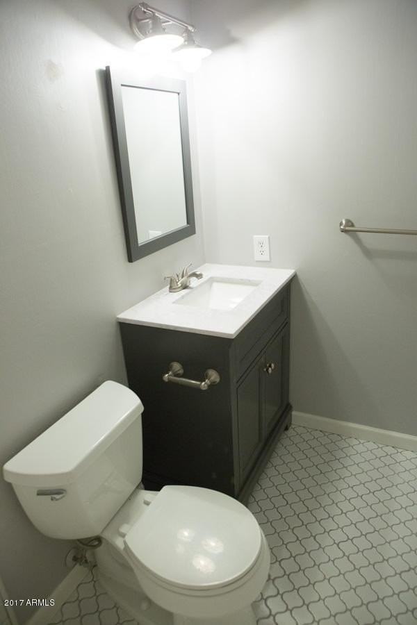 6107 N 79th St - Photo 6 of 19