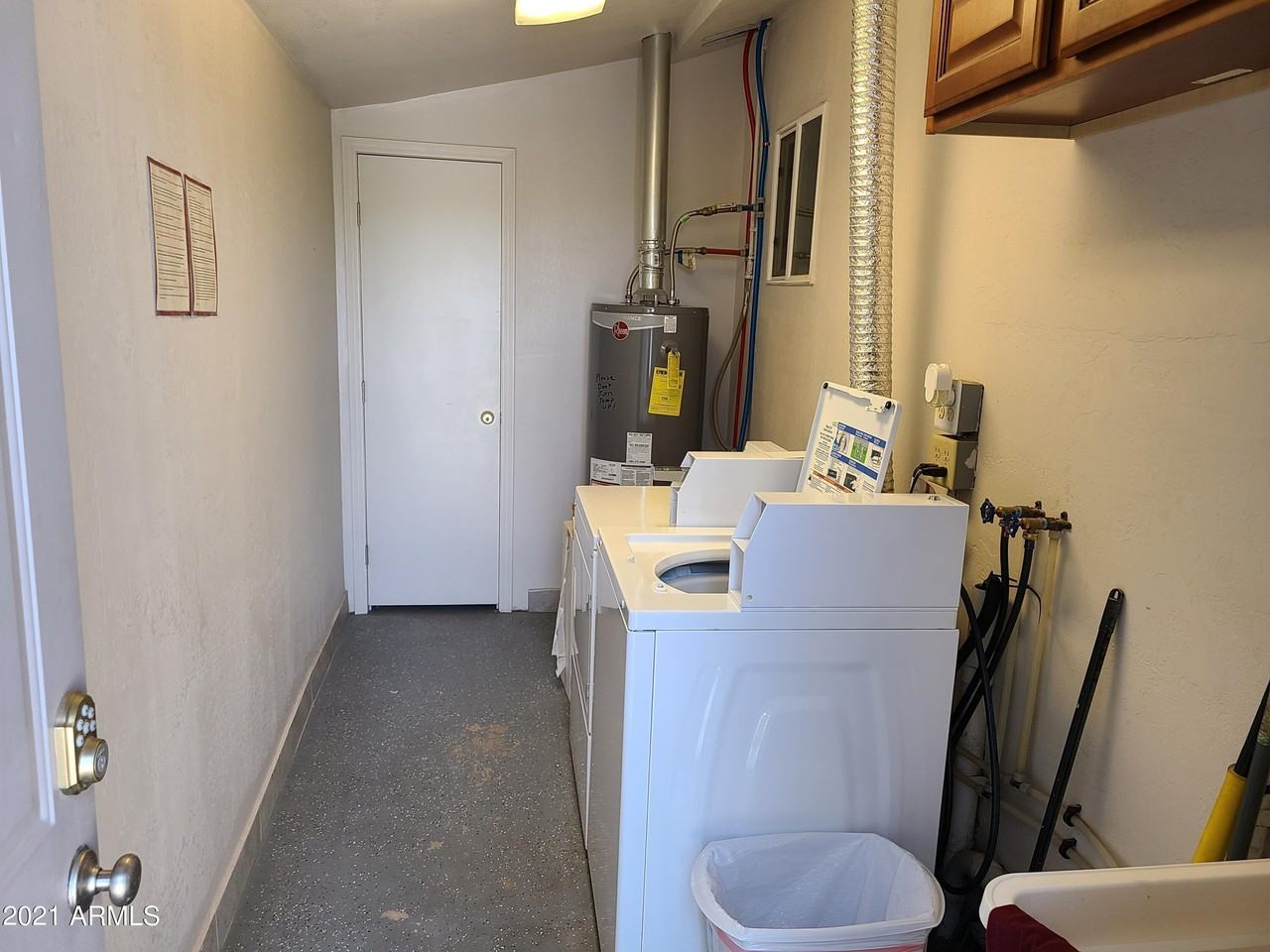 145 W Wickenburg Way #B - Photo 4 of 4
