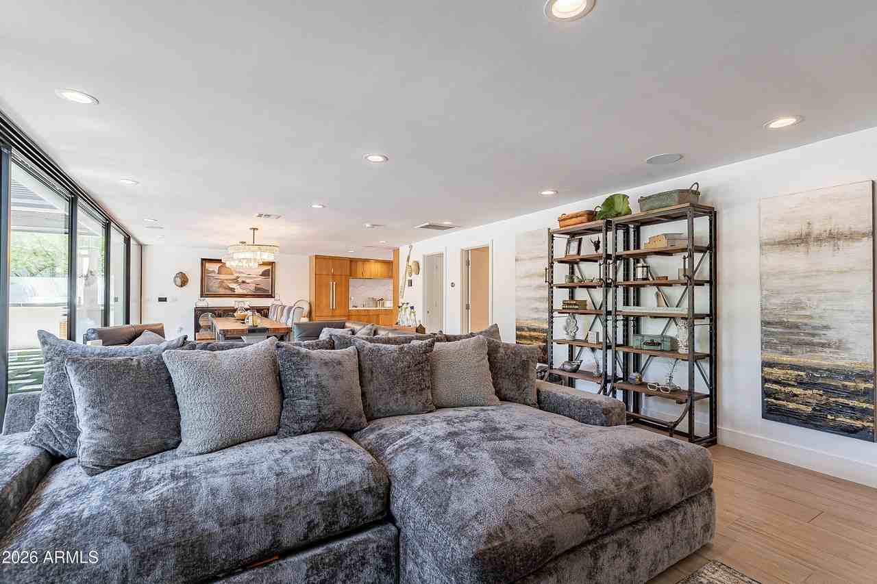 4351 N 36th St #4 - Photo 6 of 50