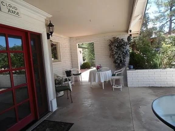 605 N Spur Dr #B - Photo 6 of 17