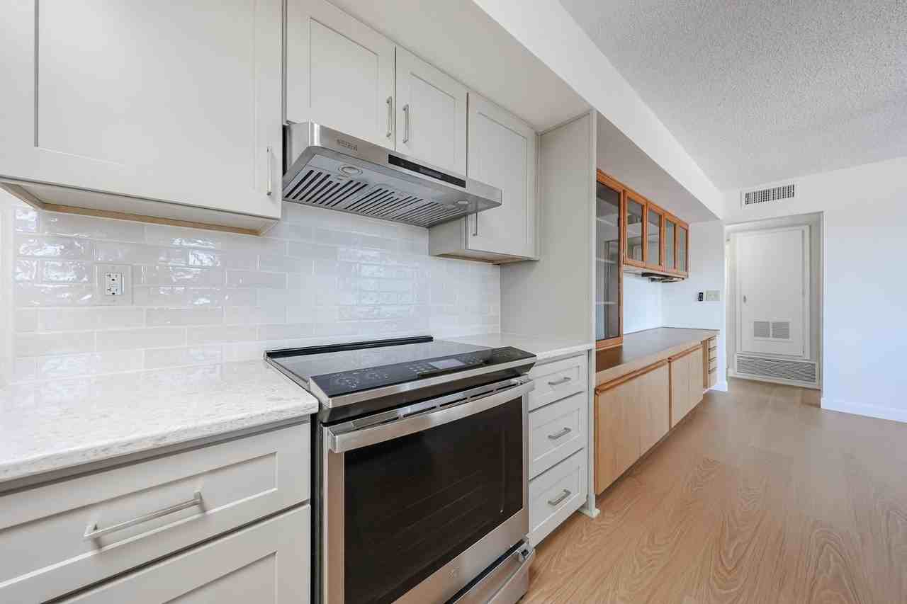 11033 W Elk Ave - Photo 5 of 29