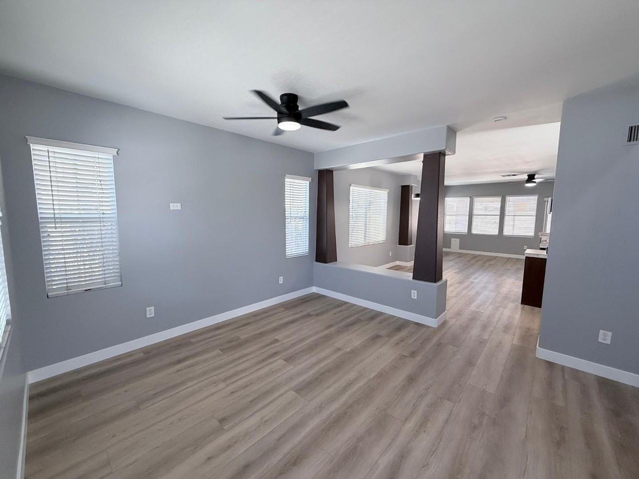 3028 W Cavalry Dr - Photo 4 of 22
