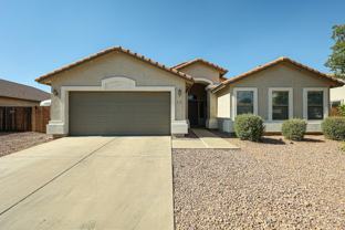 7602 W Encinas Ln - Photo 1 of 1