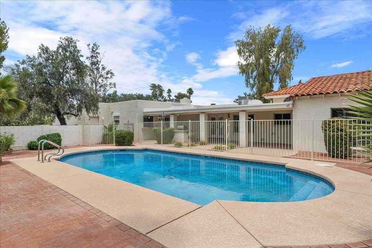 5209 E Via Buena Vis - Photo 4 of 50