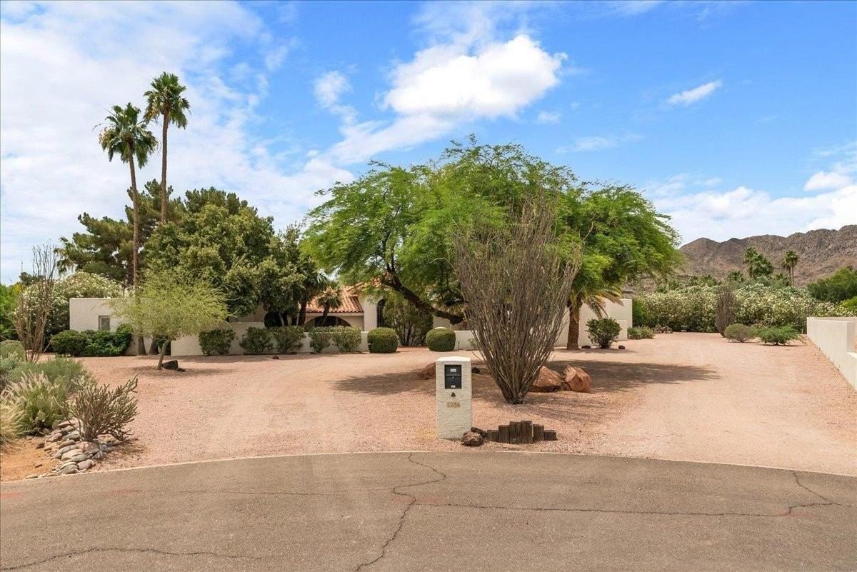 5209 E Via Buena Vis - Photo 6 of 50