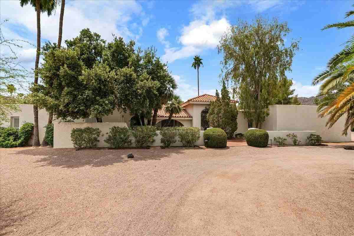 5209 E Via Buena Vis - Photo 7 of 50