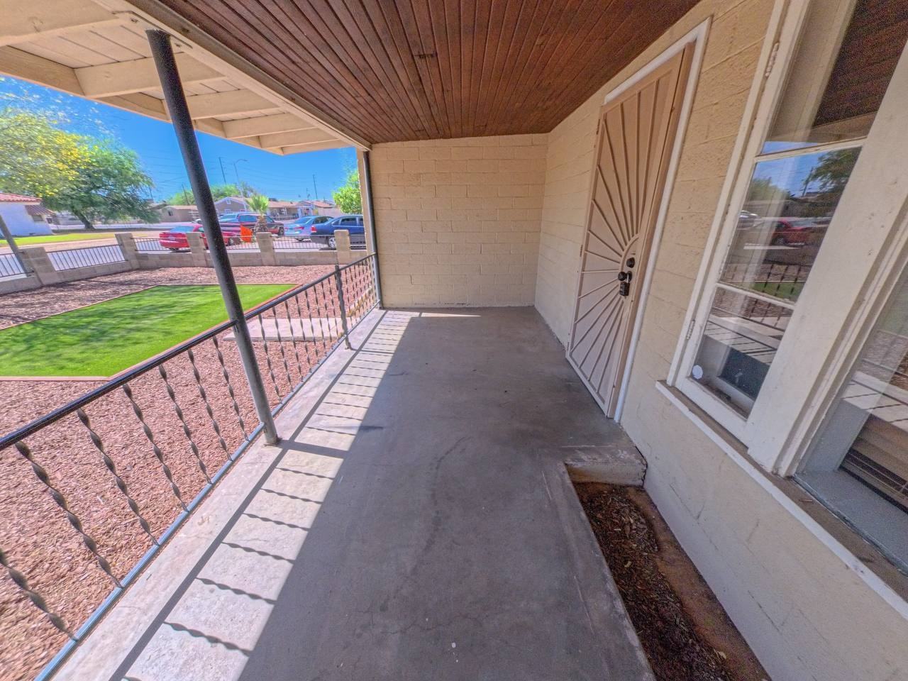 418 N Colorado St #1 - Photo 3 of 13