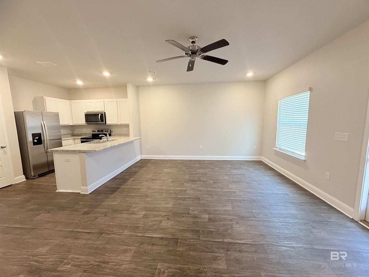 25806 Pollard Rd #52 - Photo 4 of 15