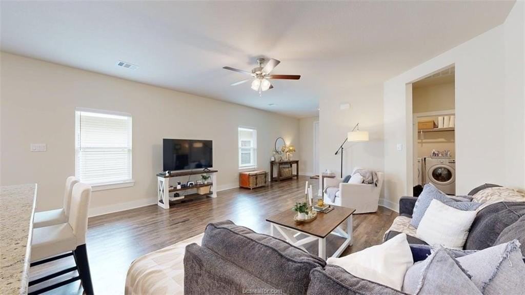 918 Fork Ct - Photo 5 of 25