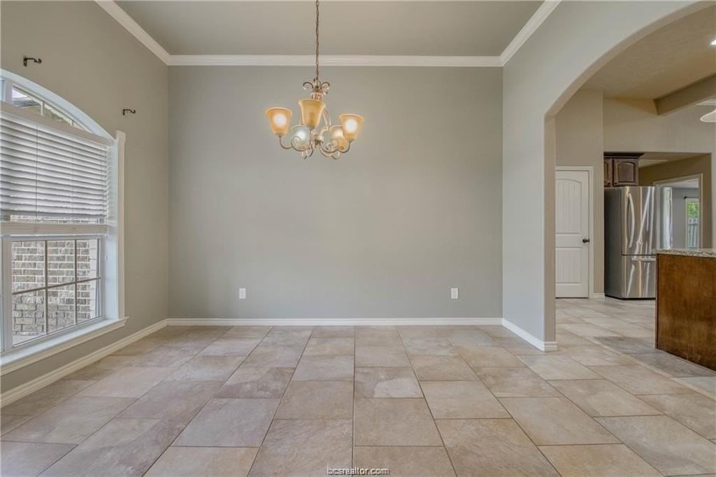 1114 Pamplin Ct - Photo 4 of 20