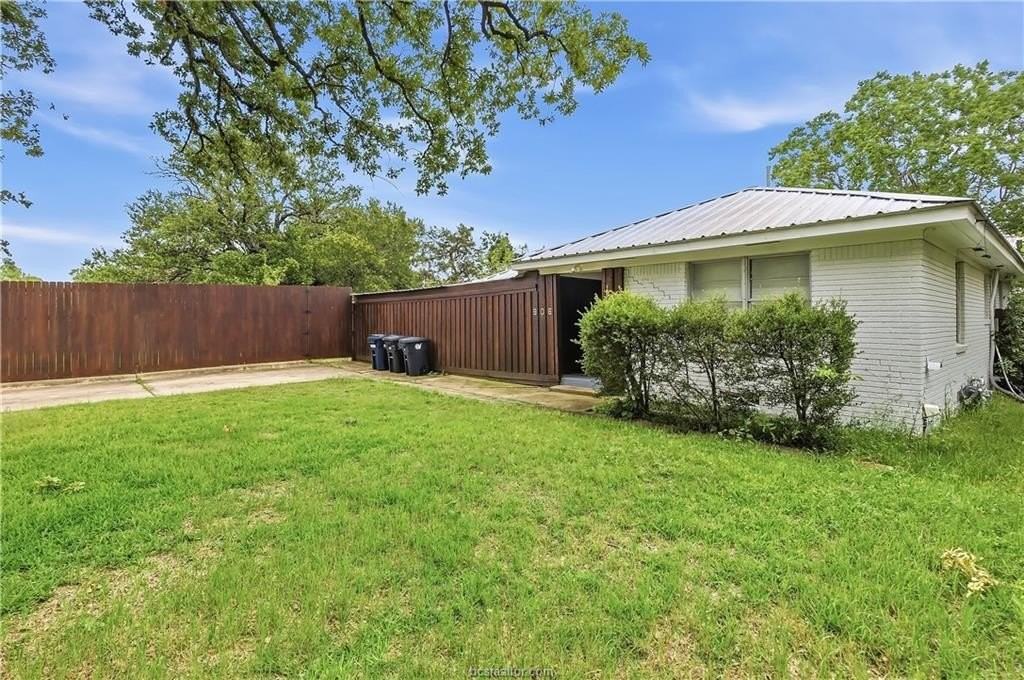906 Gilchrist Ave - Photo 2 of 28