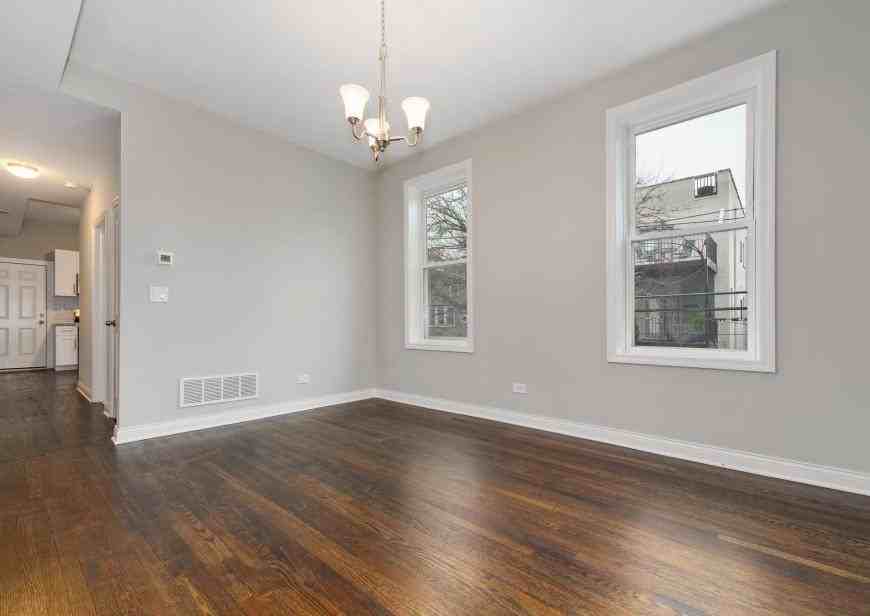 1943 W Grace St - Photo 6 of 10