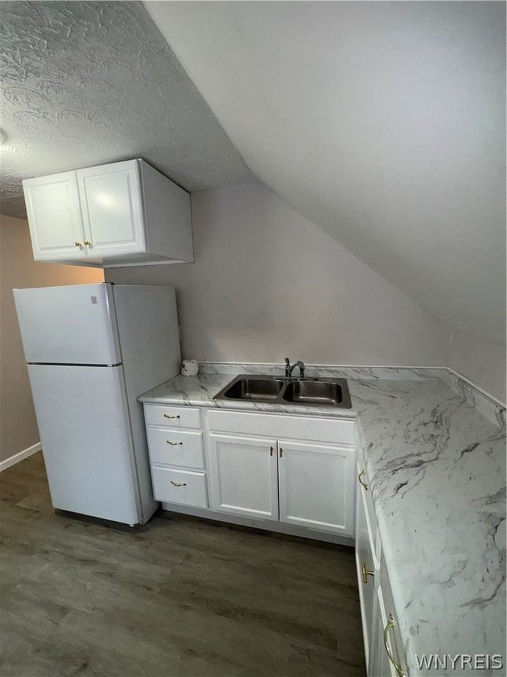 1312 Ontario Ave - Photo 7 of 16