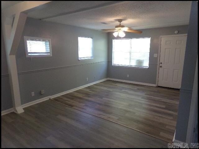 908 Greenlea Dr - Photo 3 of 16