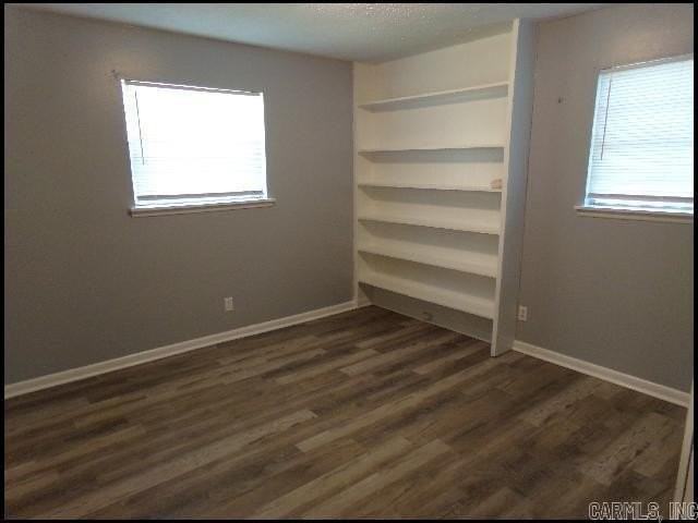 908 Greenlea Dr - Photo 7 of 16