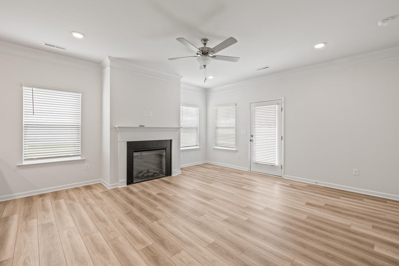 326 Red Tail Dr - Photo 3 of 30