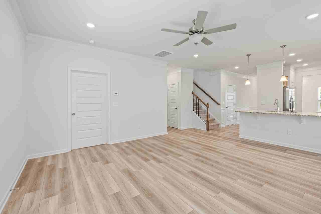 326 Red Tail Dr - Photo 4 of 30