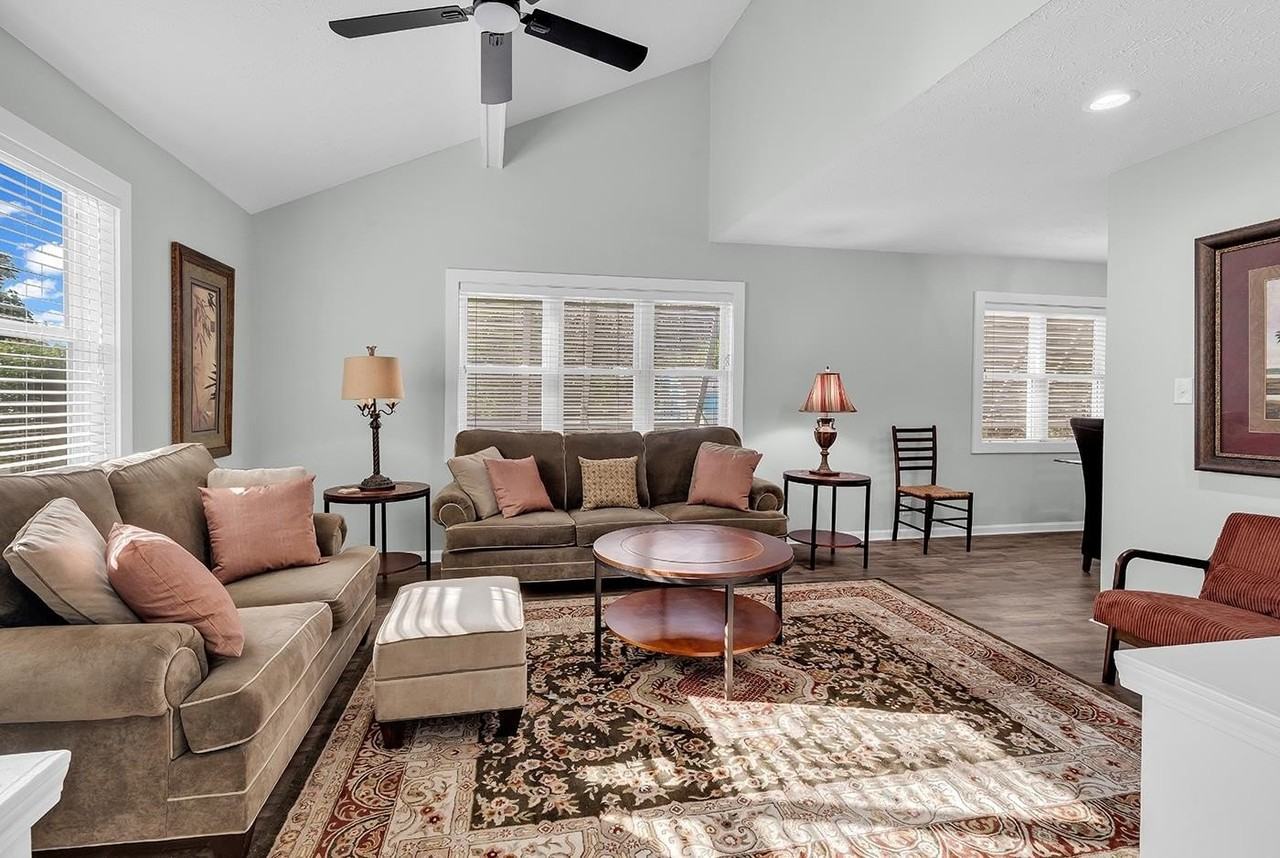 1569 Landing Rd - Photo 3 of 33