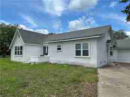 featured image of 1005 E Fulton St
