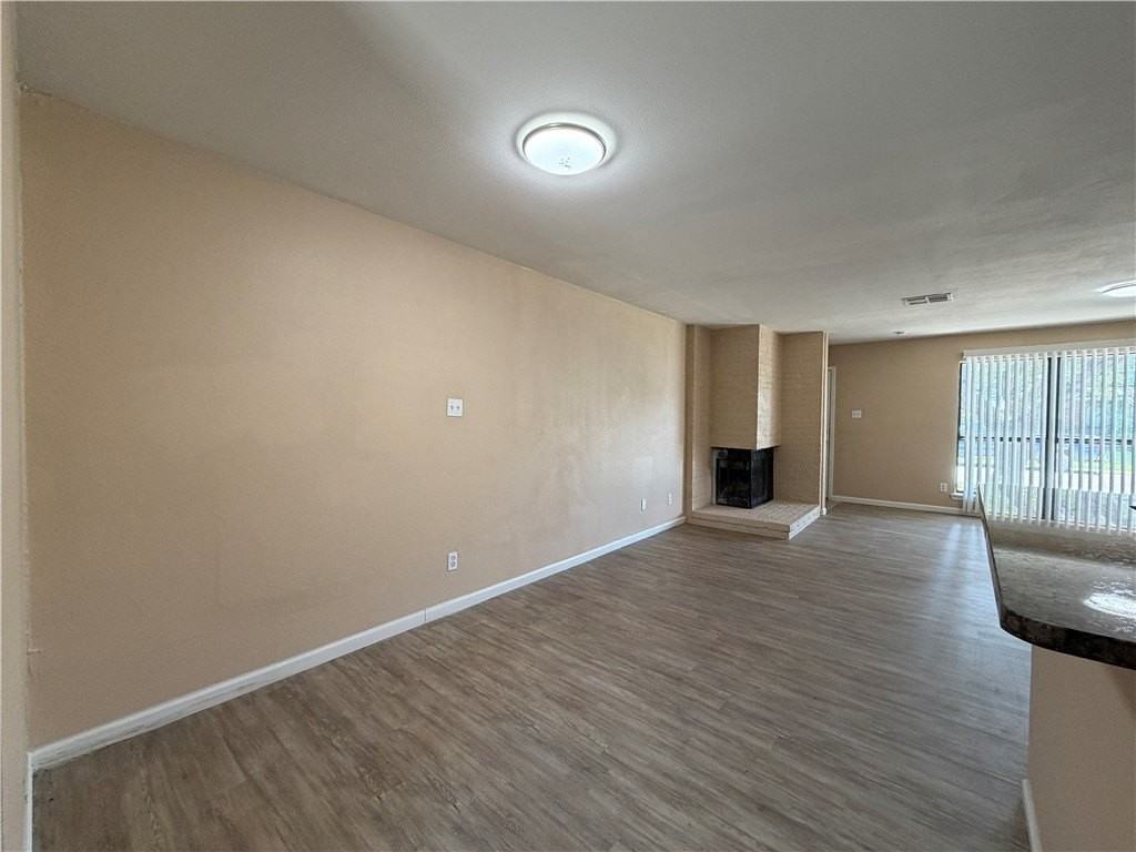 4226 Walnut Hills Dr #4 - Photo 6 of 31