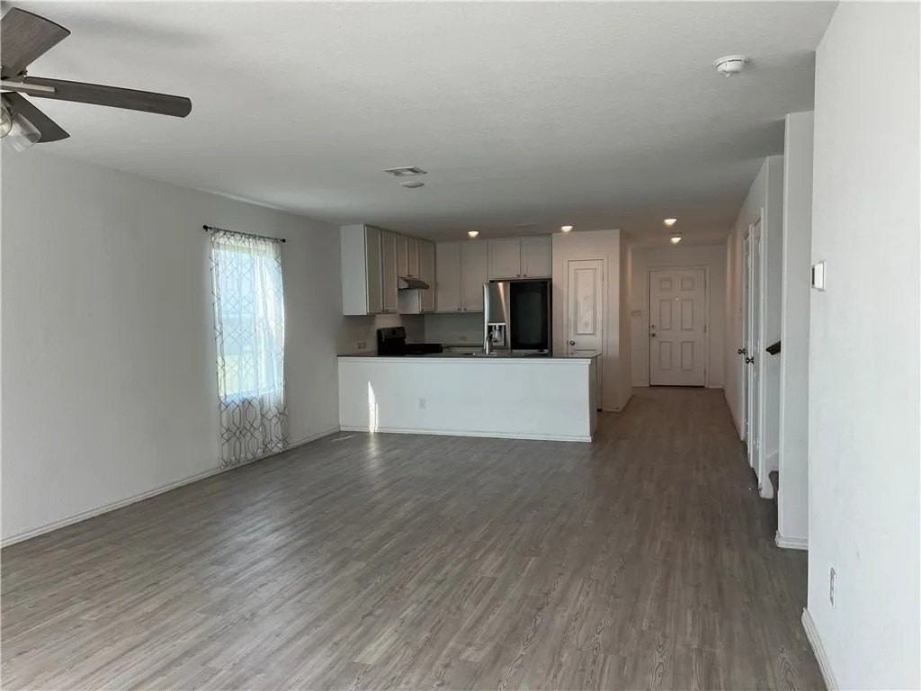 13249 Wrangler St - Photo 2 of 16