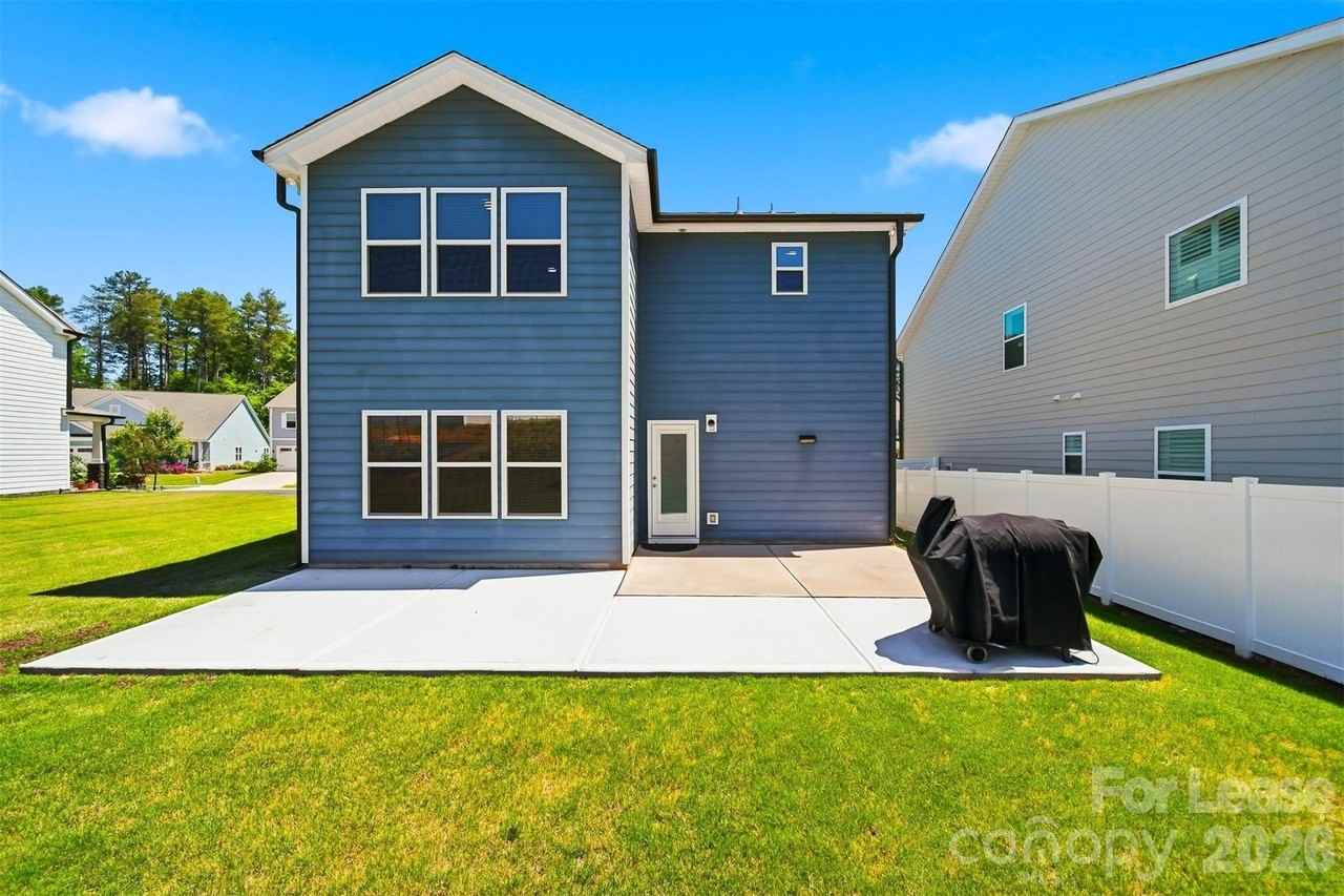 5041 Mooreland Oaks Way - Photo 4 of 34