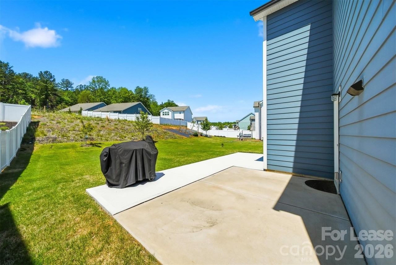 5041 Mooreland Oaks Way - Photo 6 of 34